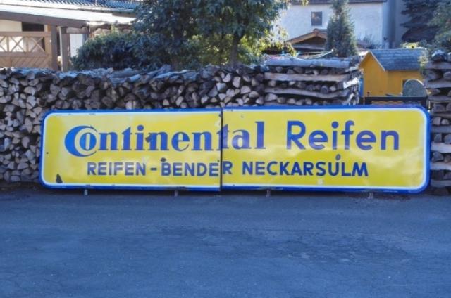 contis1.jpg